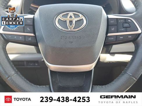Certified 2021 Toyota Sienna XLE FWD image 25
