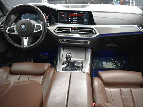 Used 2021 BMW X5 xDrive40i w/ M Sport Package AWD/4WD image 13