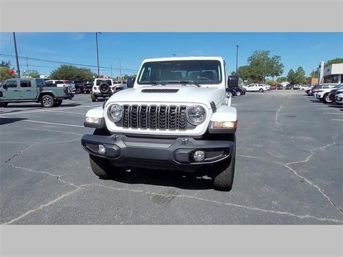 New 2025 Jeep Gladiator Sport image 20