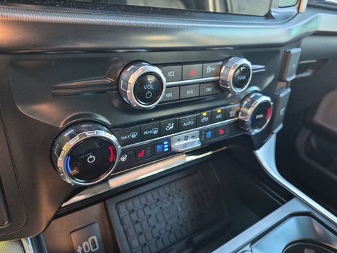 Used 2025 Ford F150 Platinum w/ Equipment Group 702A High AWD/4WD image 23