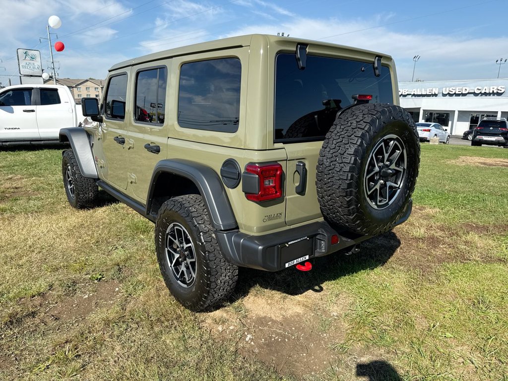 Used 2026 Jeep Wrangler Unlimited Rubicon AWD/4WD image 12