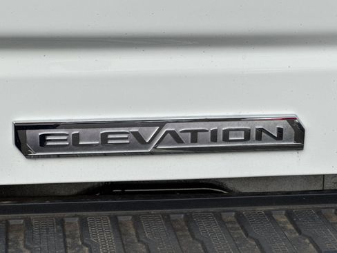 Used 2022 GMC Sierra 1500 Elevation image 29