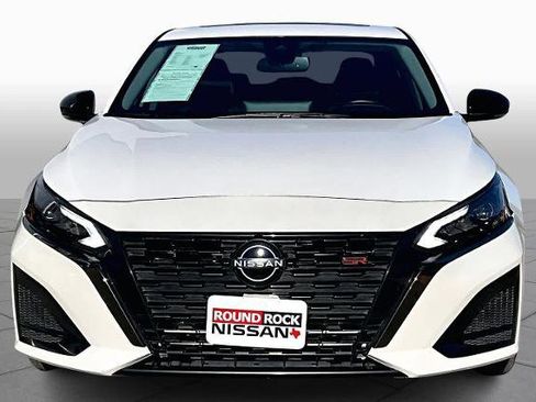 Certified 2023 Nissan Altima 2.0 SR image 4