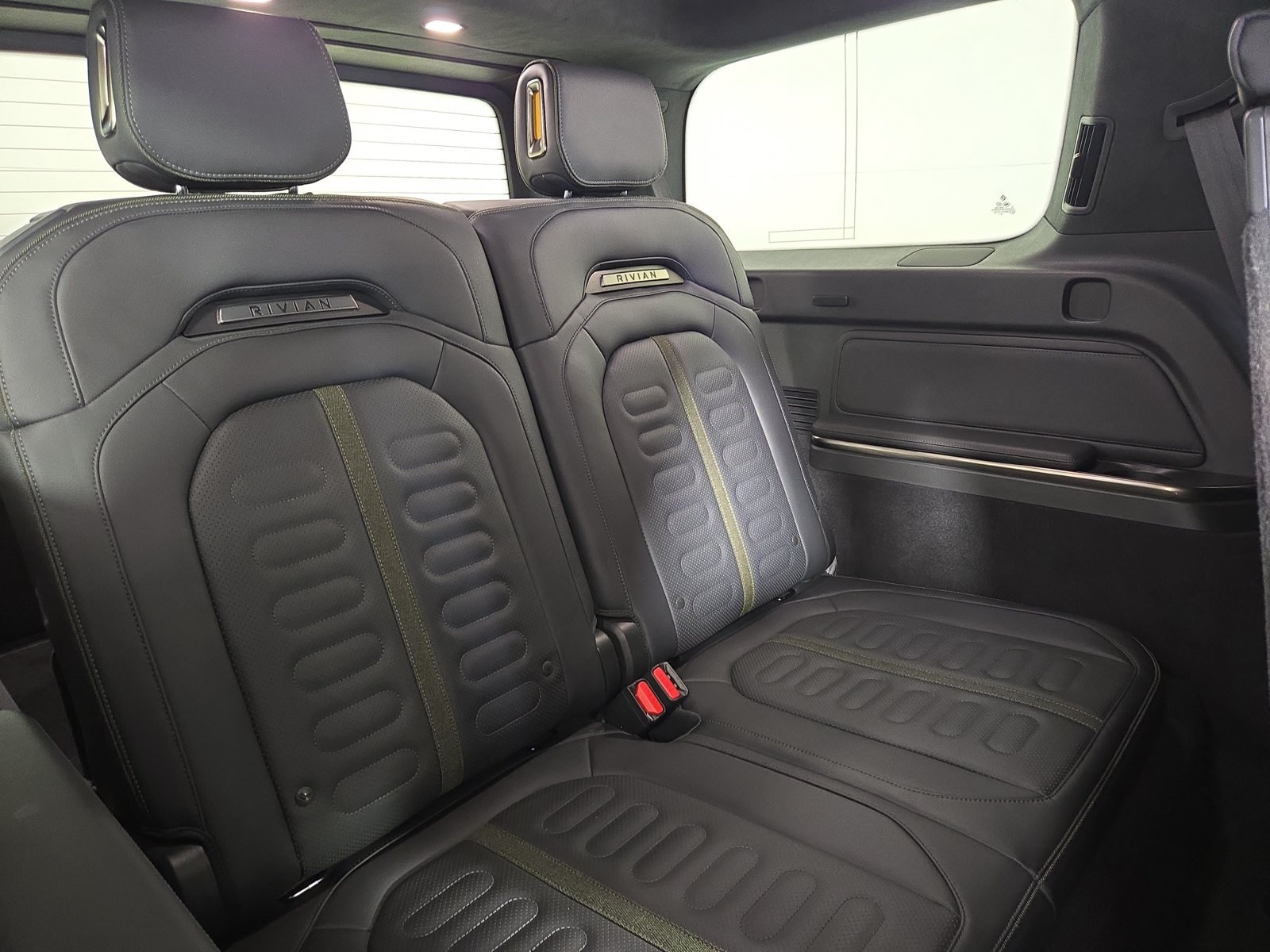 Used 2024 Rivian R1S Adventure Quad AWD/4WD image 25