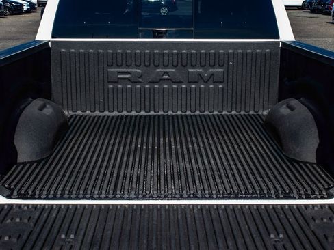Used 2023 RAM 1500 Big Horn AWD/4WD image 40