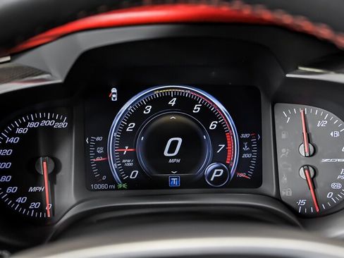Used 2016 Chevrolet Corvette Z06 w/ 3LZ Preferred Equipment Group RWD image 22