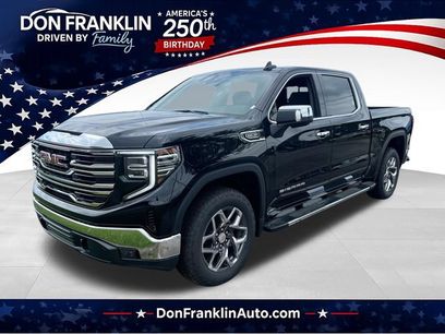 New 2026 GMC Sierra 1500 SLT w/ SLT Premium Package