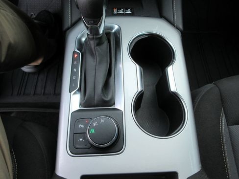 Used 2024 Chevrolet Blazer LT w/ Convenience Package FWD image 26
