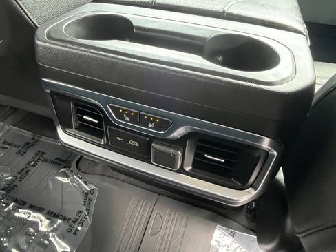 Used 2020 GMC Sierra 2500 Denali w/ Denali Ultimate Package image 18