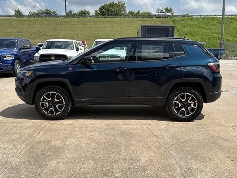 New 2026 Jeep Compass Trailhawk AWD/4WD image 10