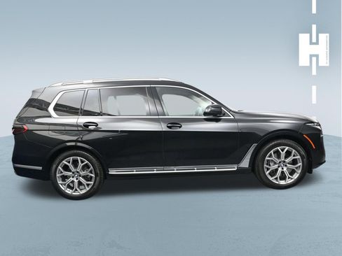 Used 2026 BMW X7 xDrive40i AWD/4WD image 3