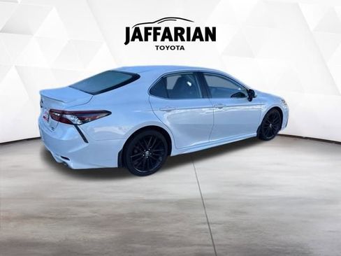 Used 2023 Toyota Camry XSE image 3