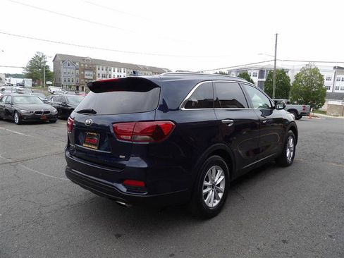Used 2019 Kia Sorento AWD w/ LX Convenience Package image 5