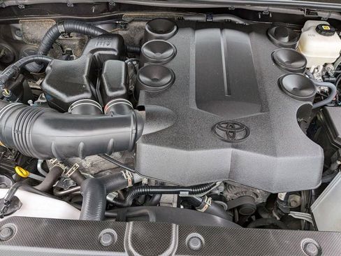 Used 2023 Toyota 4Runner Limited AWD/4WD image 30