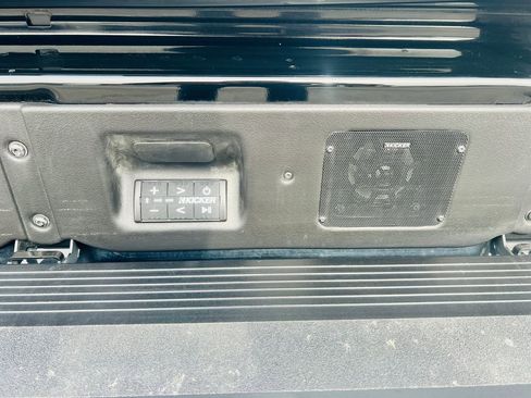 Used 2024 GMC Sierra 2500 Denali Ultimate w/ Max Trailering Package AWD/4WD image 12