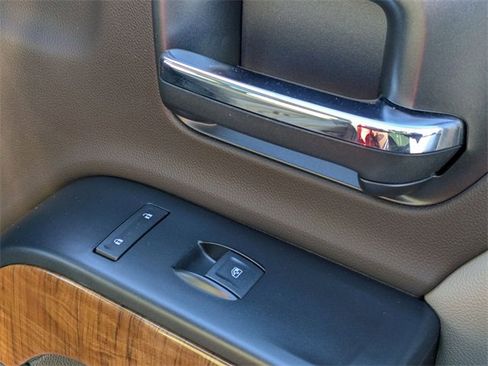 Used 2018 GMC Sierra 1500 SLT image 39