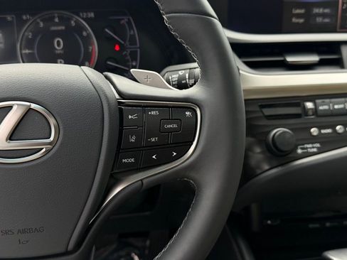 Used 2020 Lexus ES 350 w/ Accessory Package 2 image 16