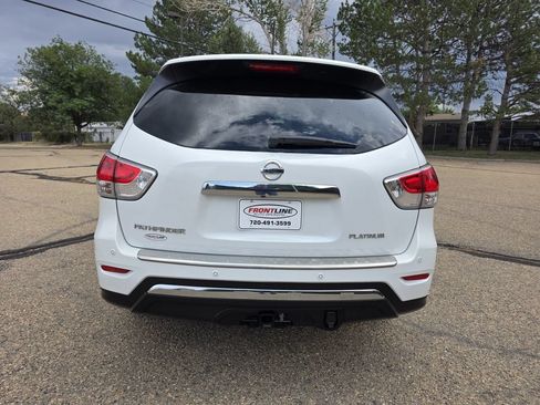 Used 2014 Nissan Pathfinder Platinum w/ Platinum Premium Package FWD image 5