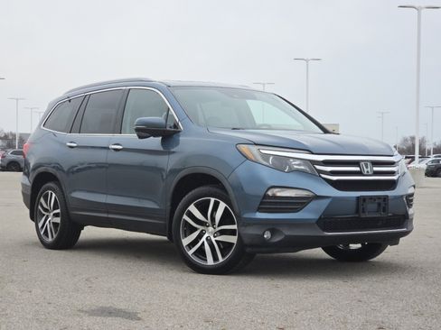 Used 2016 Honda Pilot Touring image 2