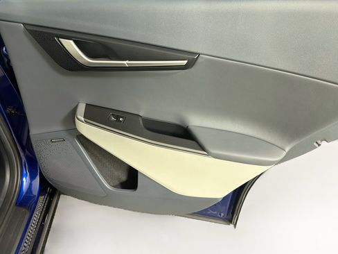 Used 2024 Kia EV6 Wind RWD image 29