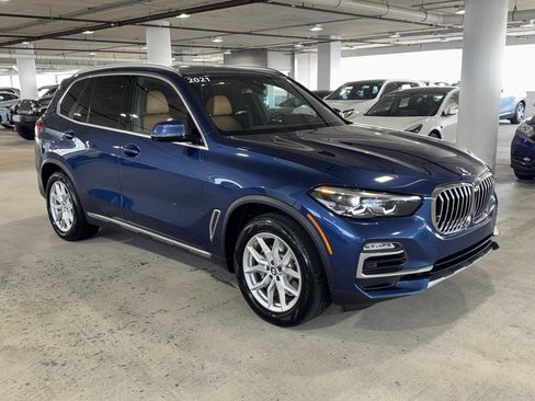 Used 2021 BMW X5 xDrive40i w/ Premium Package 2 image 2