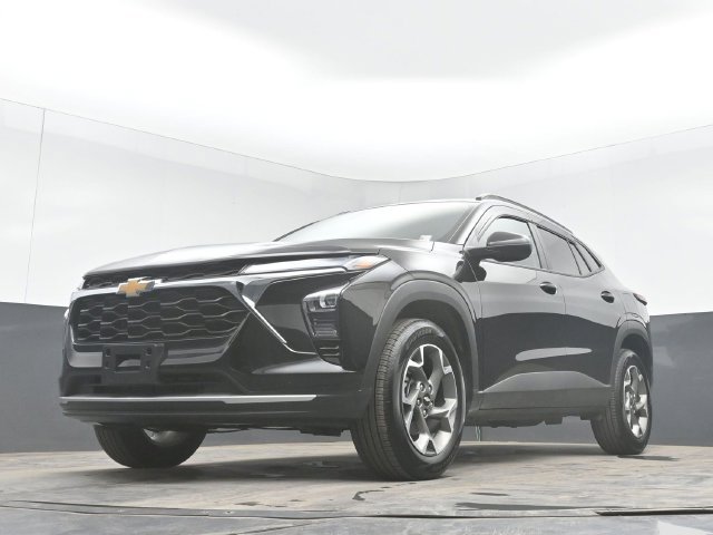 Used 2026 Chevrolet Trax LT w/ Driver Confidence Package FWD image 42