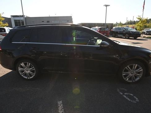 Used 2015 Volkswagen Golf TDI SE FWD image 6