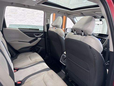 Used 2022 Subaru Forester Premium AWD/4WD image 46