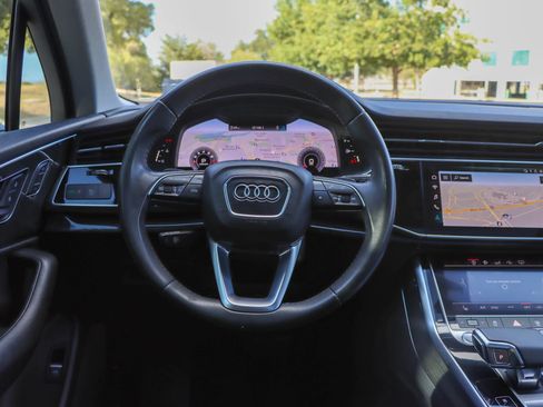 Used 2020 Audi Q7 2.0T Premium AWD/4WD image 31