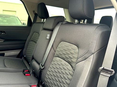 New 2026 Nissan Pathfinder SV FWD image 17