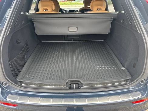 Used 2025 Volvo XC60 B5 Ultra w/ Protection Package Premier AWD/4WD image 28
