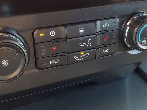 Used 2019 Ford F150 XLT w/ Equipment Group 302A Luxury image 18