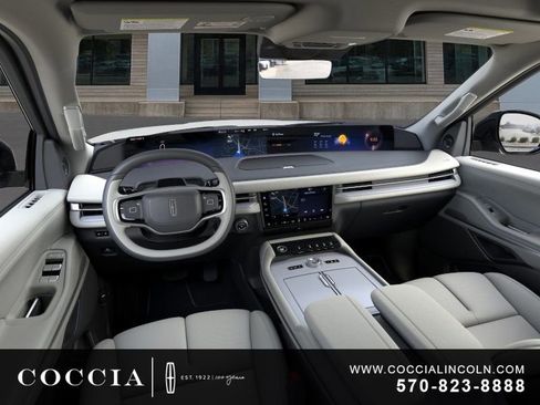 New 2026 Lincoln Navigator L Reserve AWD/4WD image 9
