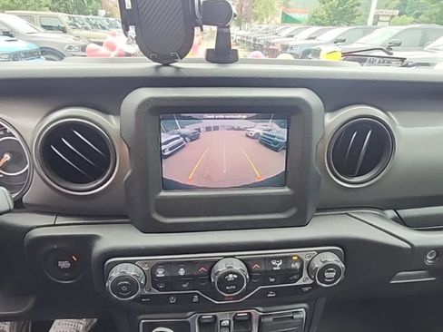 Used 2023 Jeep Wrangler Unlimited Sport AWD/4WD image 10