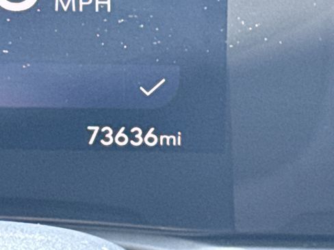 Used 2024 Buick Encore GX Avenir w/ Avenir Convenience Package FWD image 32