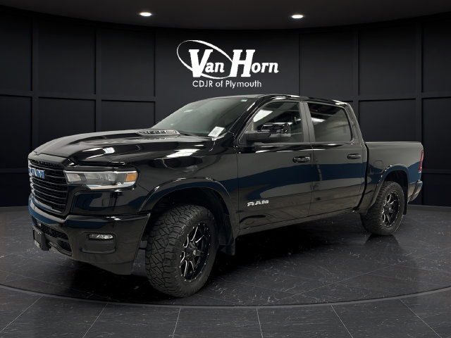 Used 2025 RAM 1500 Laramie w/ Sport Appearance Package AWD/4WD image 3