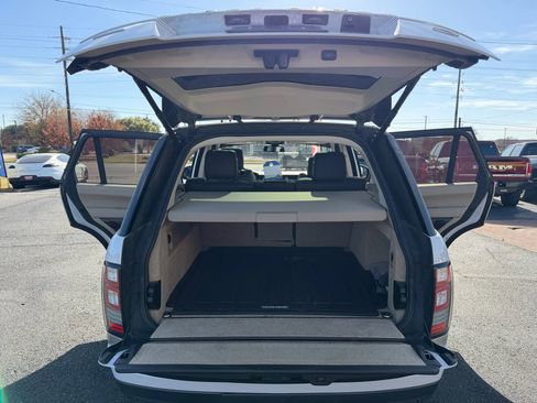 Used 2015 Land Rover Range Rover Supercharged image 24