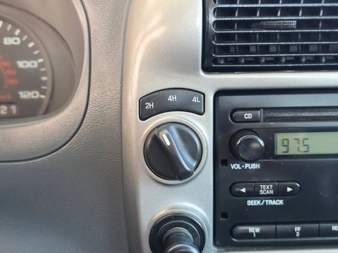 Used 2011 Ford Ranger XLT AWD/4WD image 22