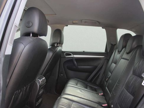 Used 2006 Porsche Cayenne S AWD/4WD image 7