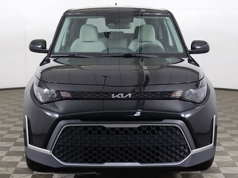 Used 2023 Kia Soul LX FWD image 8