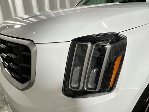 Used 2024 Kia Telluride S w/ S Sunroof Package image 10