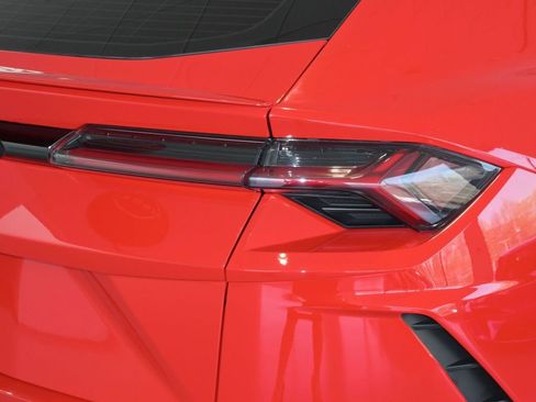 Used 2020 Lamborghini Urus image 15