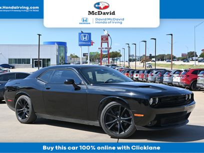 Used 2016 Dodge Challenger SXT w/ Blacktop Package