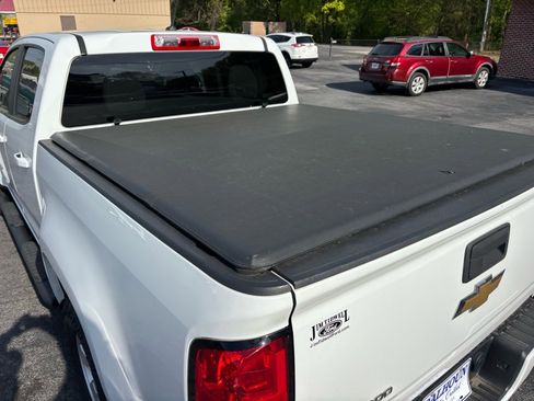 Used 2020 Chevrolet Colorado W/T w/ WT Convenience Package image 5