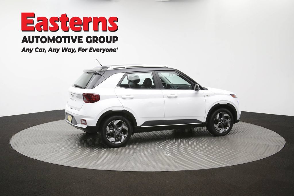 Used 2025 Hyundai Venue Limited FWD image 42