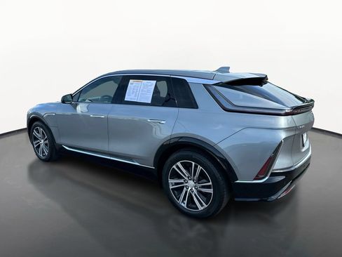 Certified 2024 Cadillac Lyriq Luxury AWD/4WD image 7