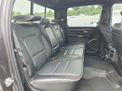 Used 2023 RAM 1500 Laramie AWD/4WD image 16