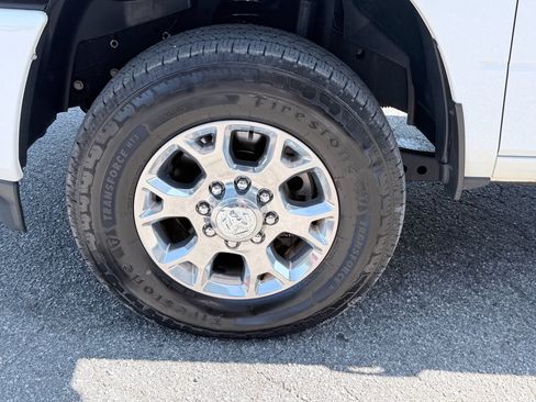 Used 2024 RAM 2500 Laramie AWD/4WD image 35