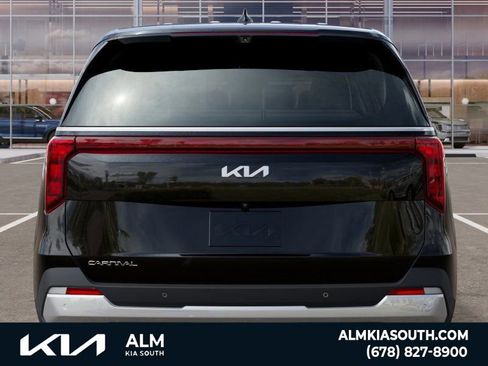 New 2026 Kia Carnival EX image 13