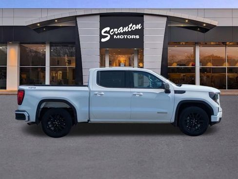 Used 2023 GMC Sierra 1500 Elevation AWD/4WD image 6